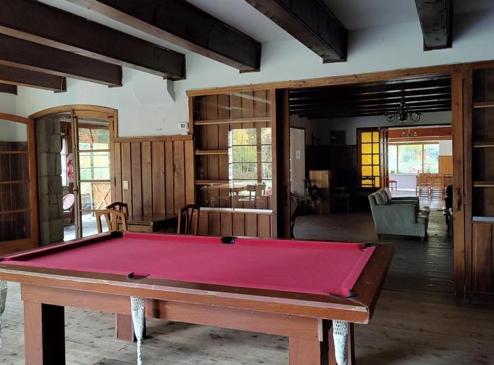 Complejo Turístico. Hotel-Aparta Hotel en venta en Bariloche. 3 estrellas. 5