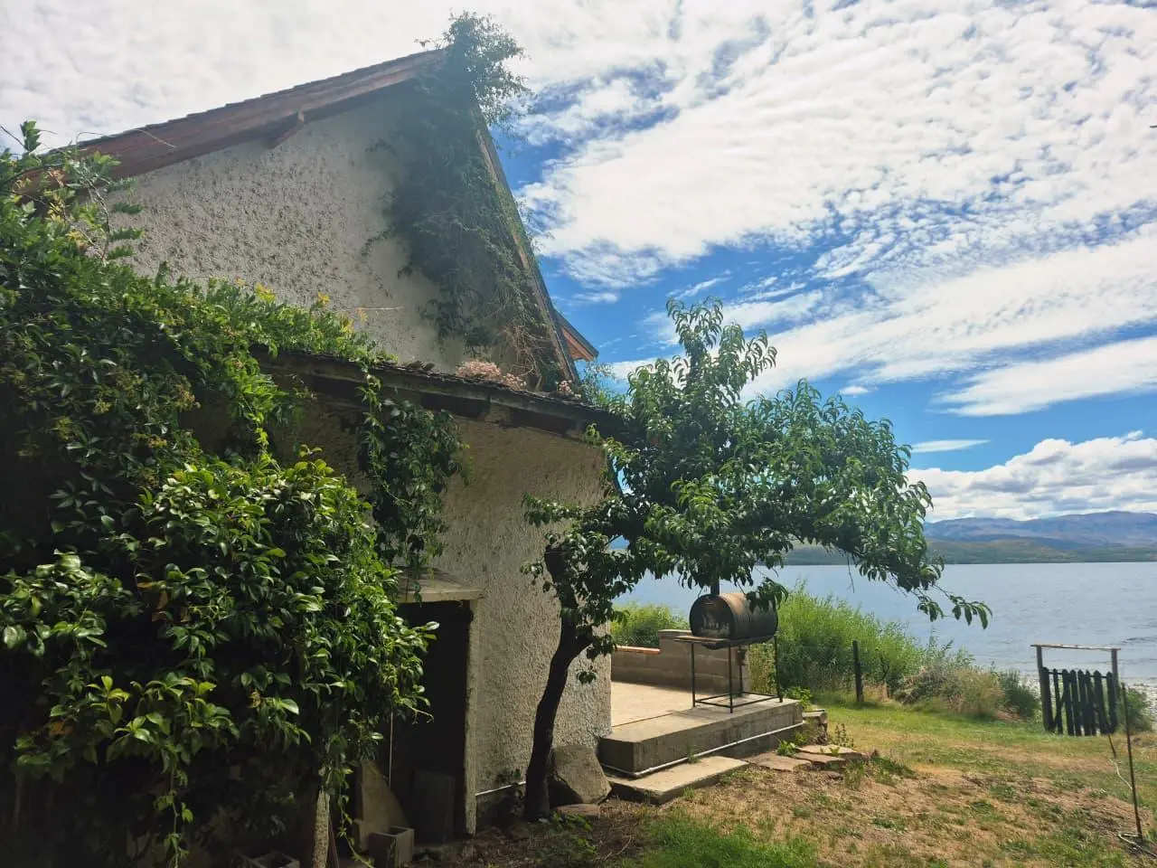 Venta - Lote / Casa con Costa al lago - Las chacras Ruta 40 4