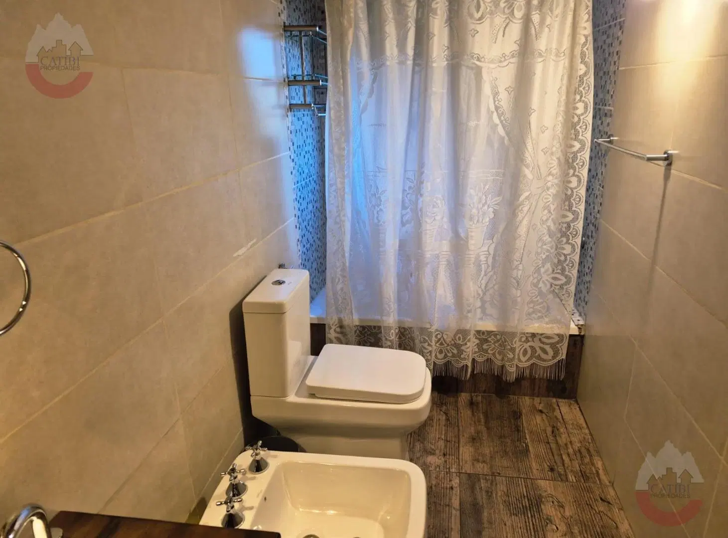 Alq. Casa principal - Av. Exequiel Bustillo al km20 - Acepta mascota 2