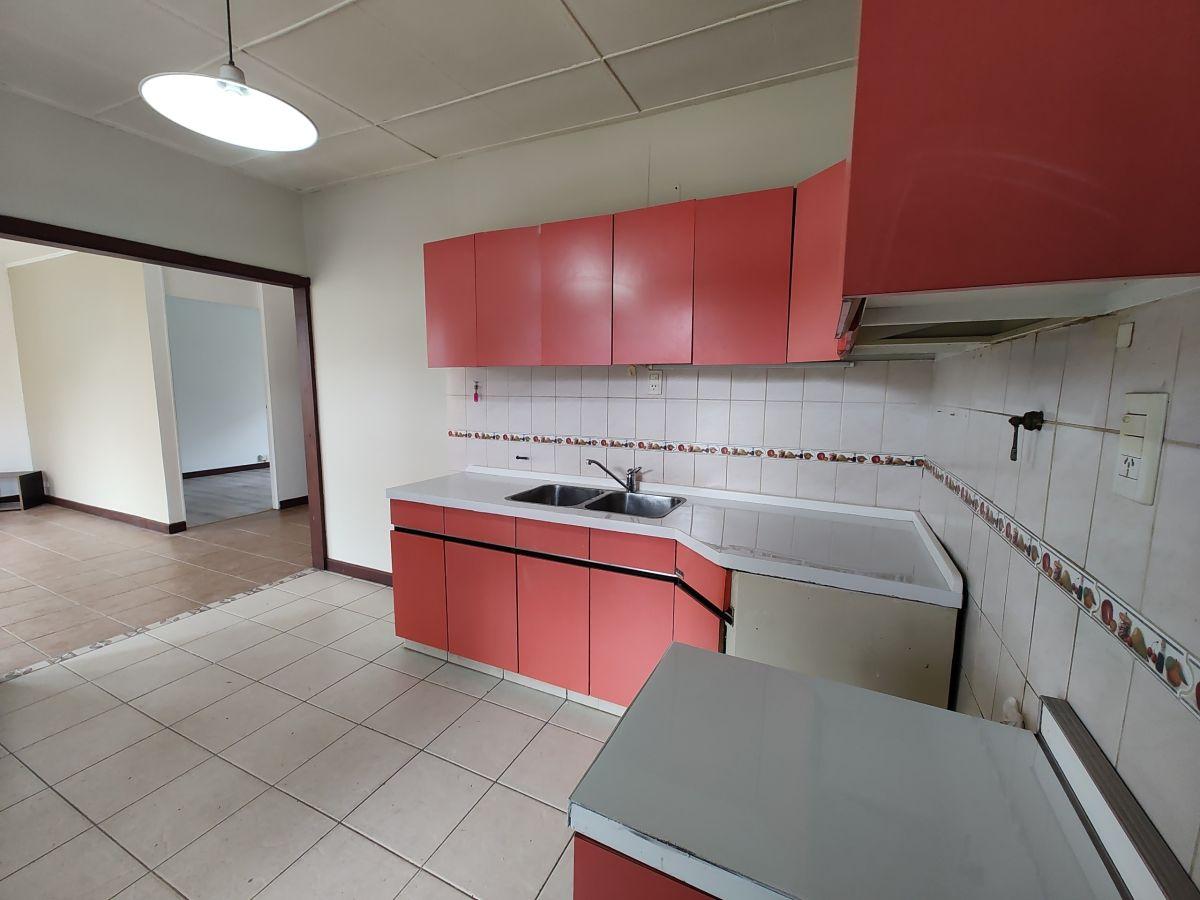 Foto de Casa en alquiler c/ cochera en San Carlos de Bariloche, imagen 4