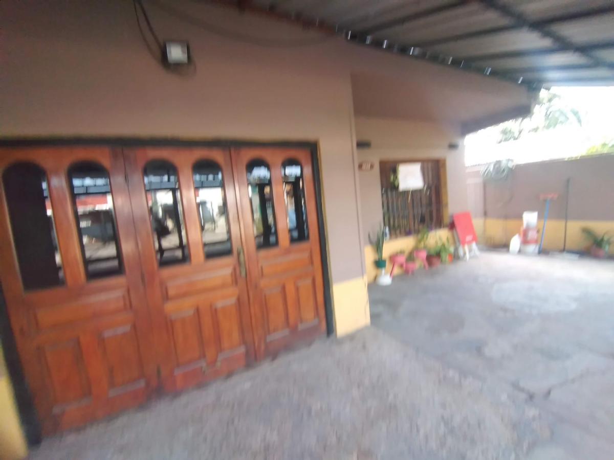 Tres propiedades en excelente estado en lote de 8,66 x 41 metros
