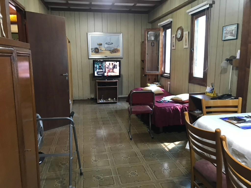 Oportunidad: Casa, Galpón y Departamento. Apta Crédito. 1