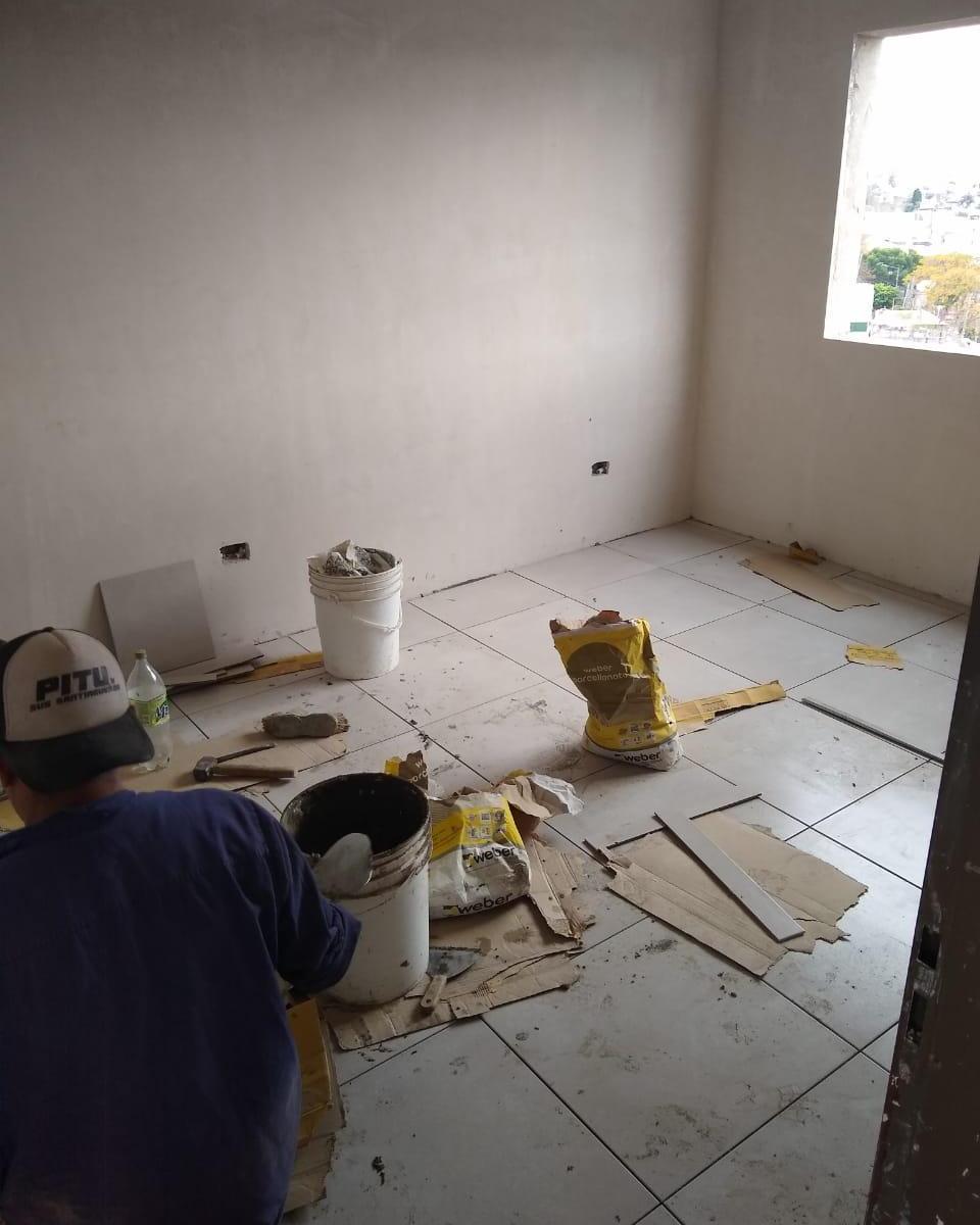 Dpto. 4 Ambientes en Lanusita. Emprendimiento Moreno 1