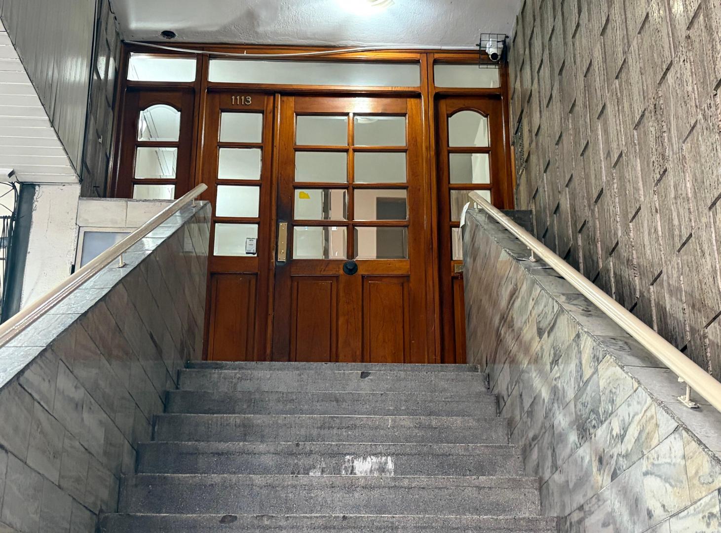 Dpto. 3 amb. en pleno centro de Lanús Este