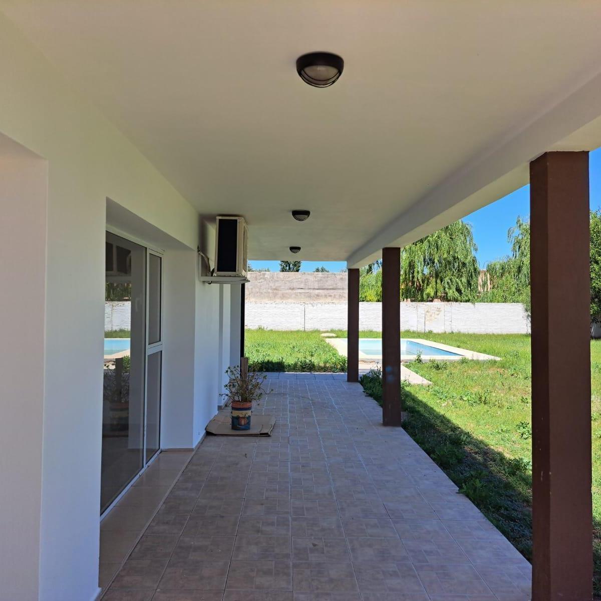 Venta Quinta de 3 Habitaciones en Toay. 3