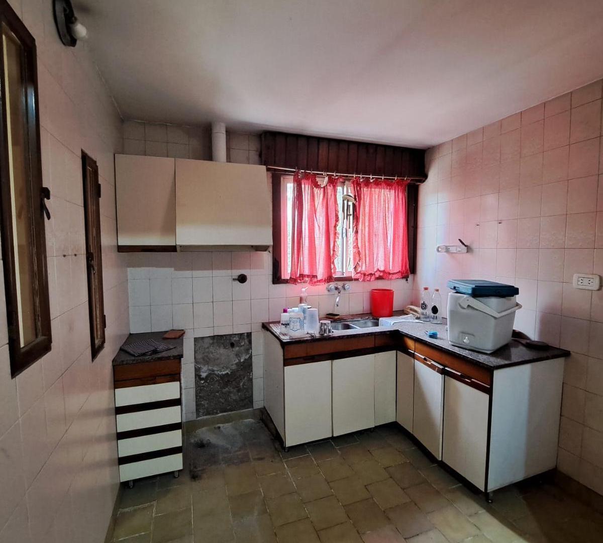 Foto de Vende casa centro Santa Rosa, la pampa, oportunidad a reciclar,, imagen 5