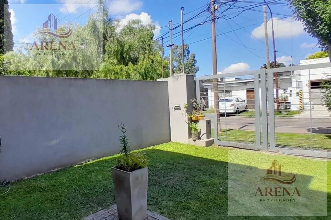 CASA 4 AMBIENTES EN VENTA  ITUZAINGÓ NORTE CON GRAN JARDÍN 2