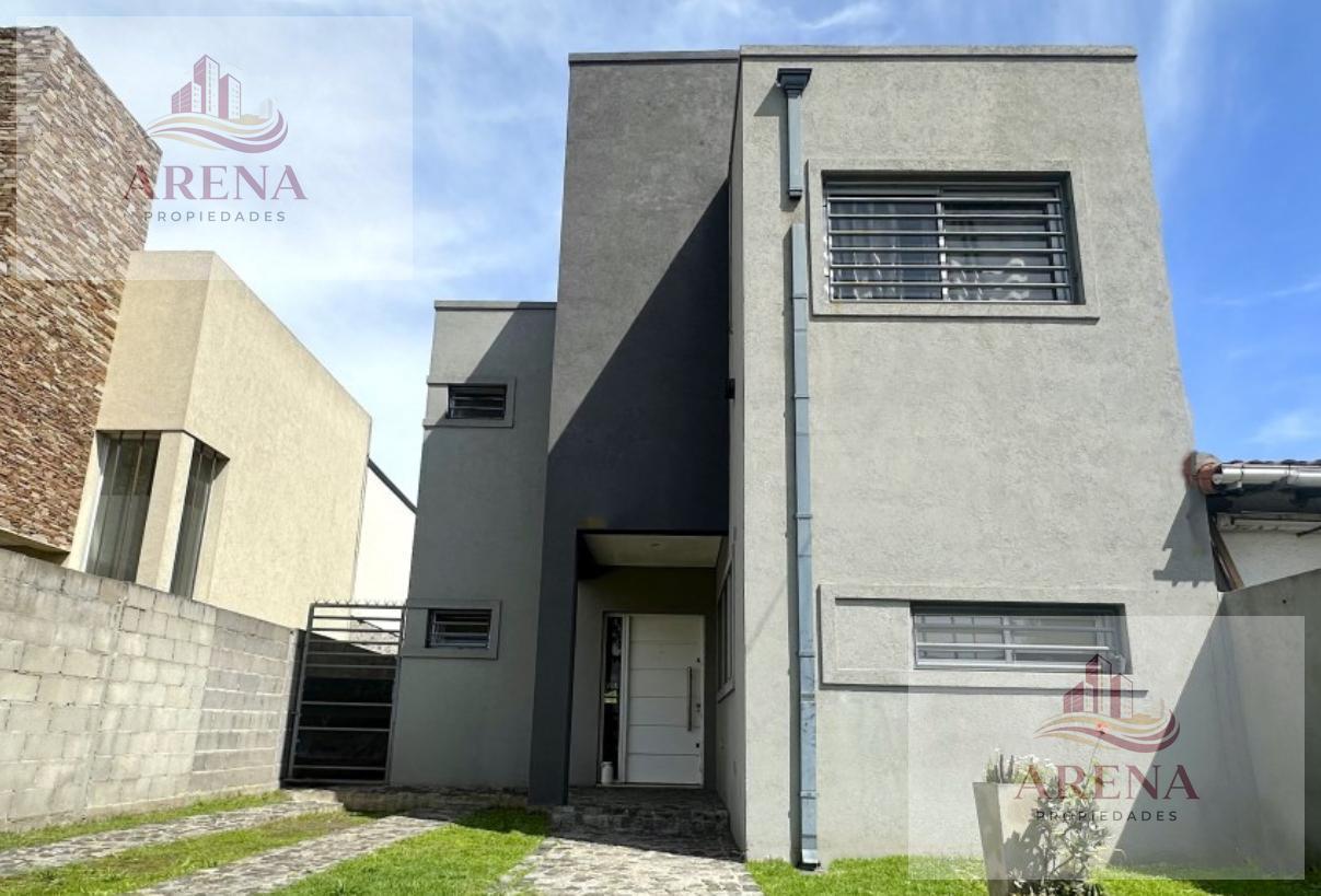 CASA 4 AMBIENTES EN VENTA ITUZAINGÓ NORTE CON GRAN JARDÍN