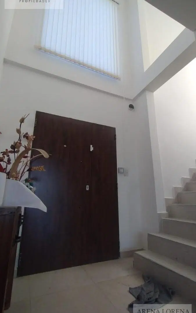 Casa 5 Ambientes a estrenar con piscina Paso del Rey 1