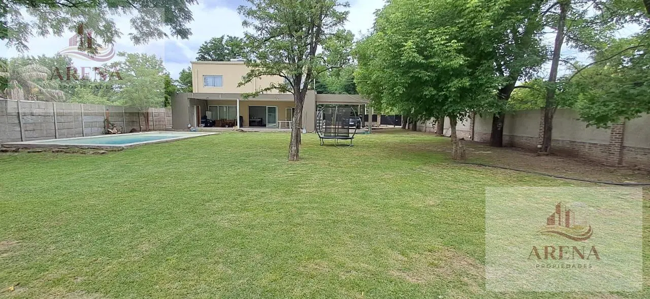 Casa 5 Ambientes a estrenar con piscina Paso del Rey 3