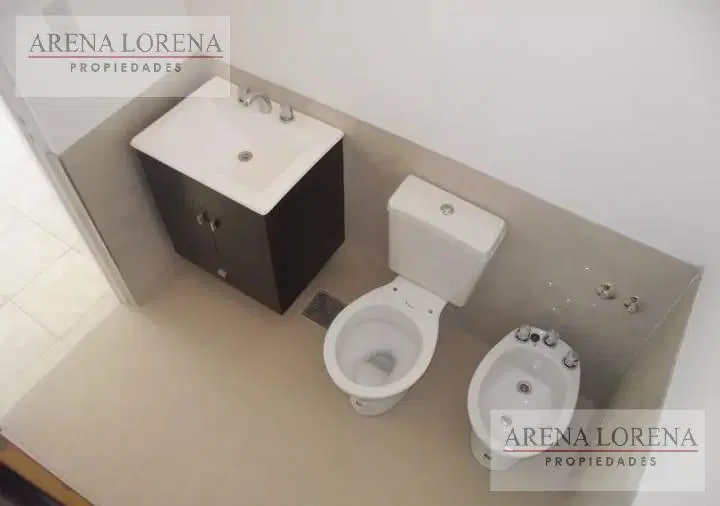 PH 3 Ambientes en Venta con Patio y Doble Cochera Pasante 5