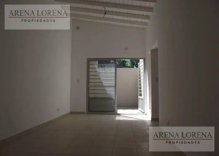 PH 3 Ambientes en Venta con Patio y Doble Cochera Pasante 2
