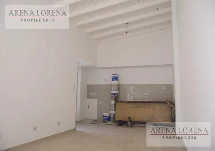 PH 3 Ambientes en Venta con Patio y Doble Cochera Pasante 4