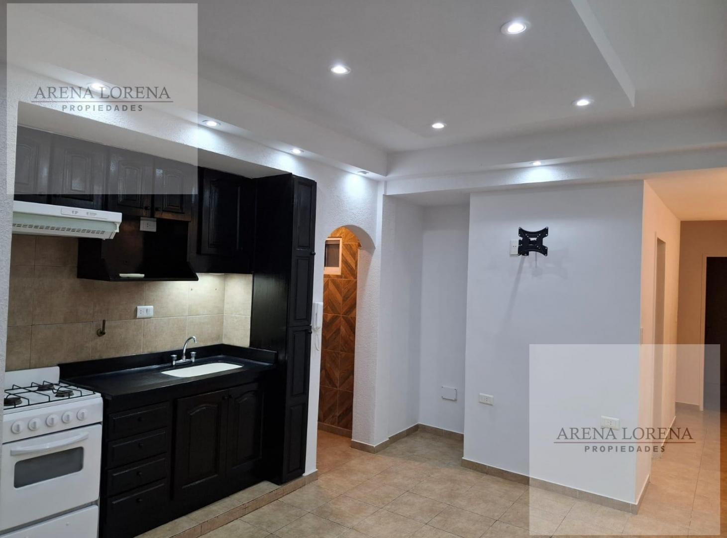 Foto de Departamento 2 Dormitorios en Alquiler en Villa Santos Tesei, imagen 5