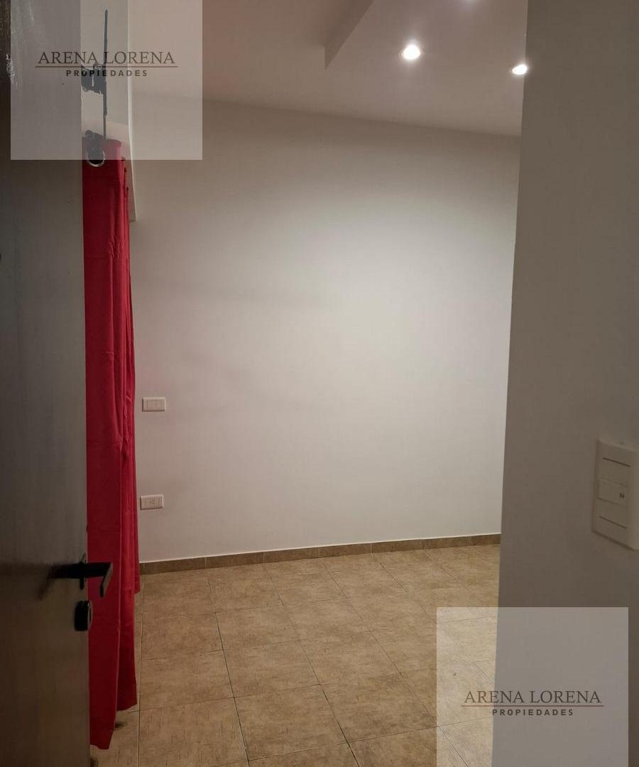 Foto de Departamento 2 Dormitorios en Alquiler en Villa Santos Tesei, imagen 4
