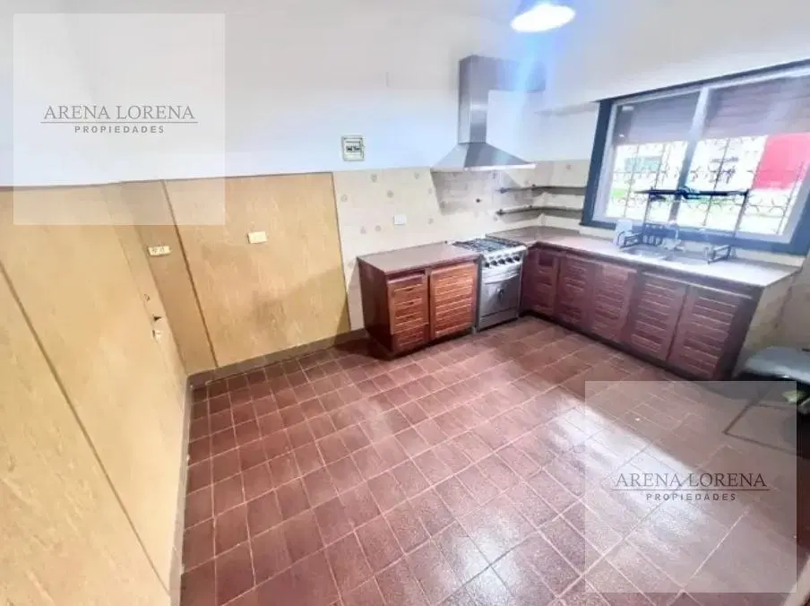 Duplex Casa 5 Ambientes en Venta Castelar Sur 8
