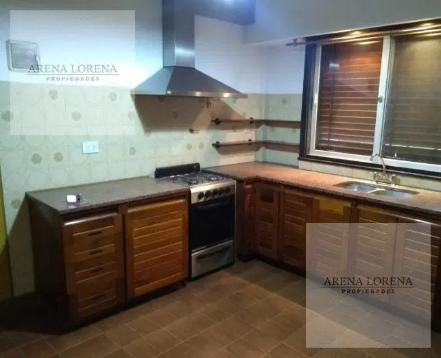 Duplex Casa 5 Ambientes en Venta Castelar Sur 2