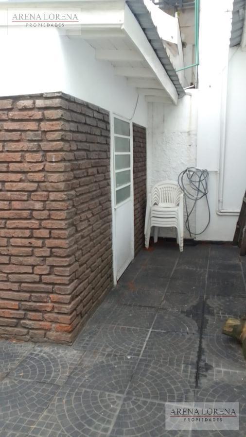 Foto de Casa 3 Dormitorios- Sobre calle Sarmiento- Castelar Norte- B.Ayerza, imagen 3