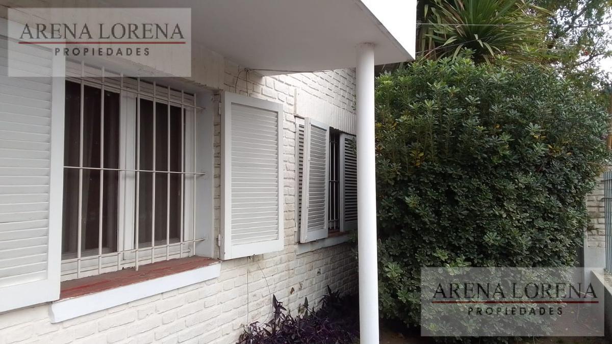 Foto de Casa 3 Dormitorios- Sobre calle Sarmiento- Castelar Norte- B.Ayerza, imagen 5