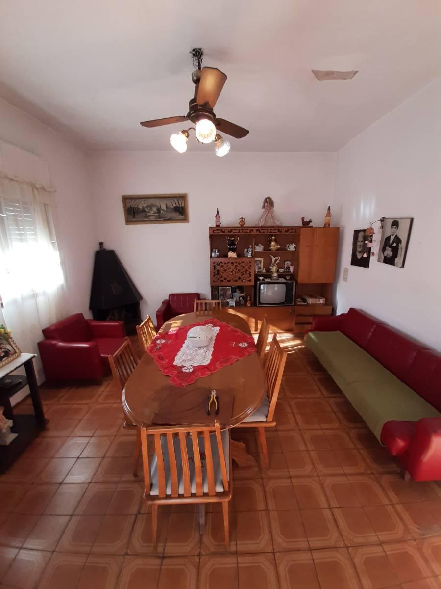 Foto de LP - RESTASADA!!! Hermosa casa en venta de 3 Ambientes, Quilmes., imagen 3