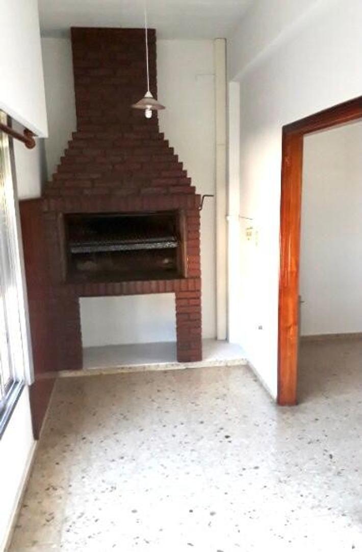Am - Casa con Local - Venta Quilmes Oeste 4
