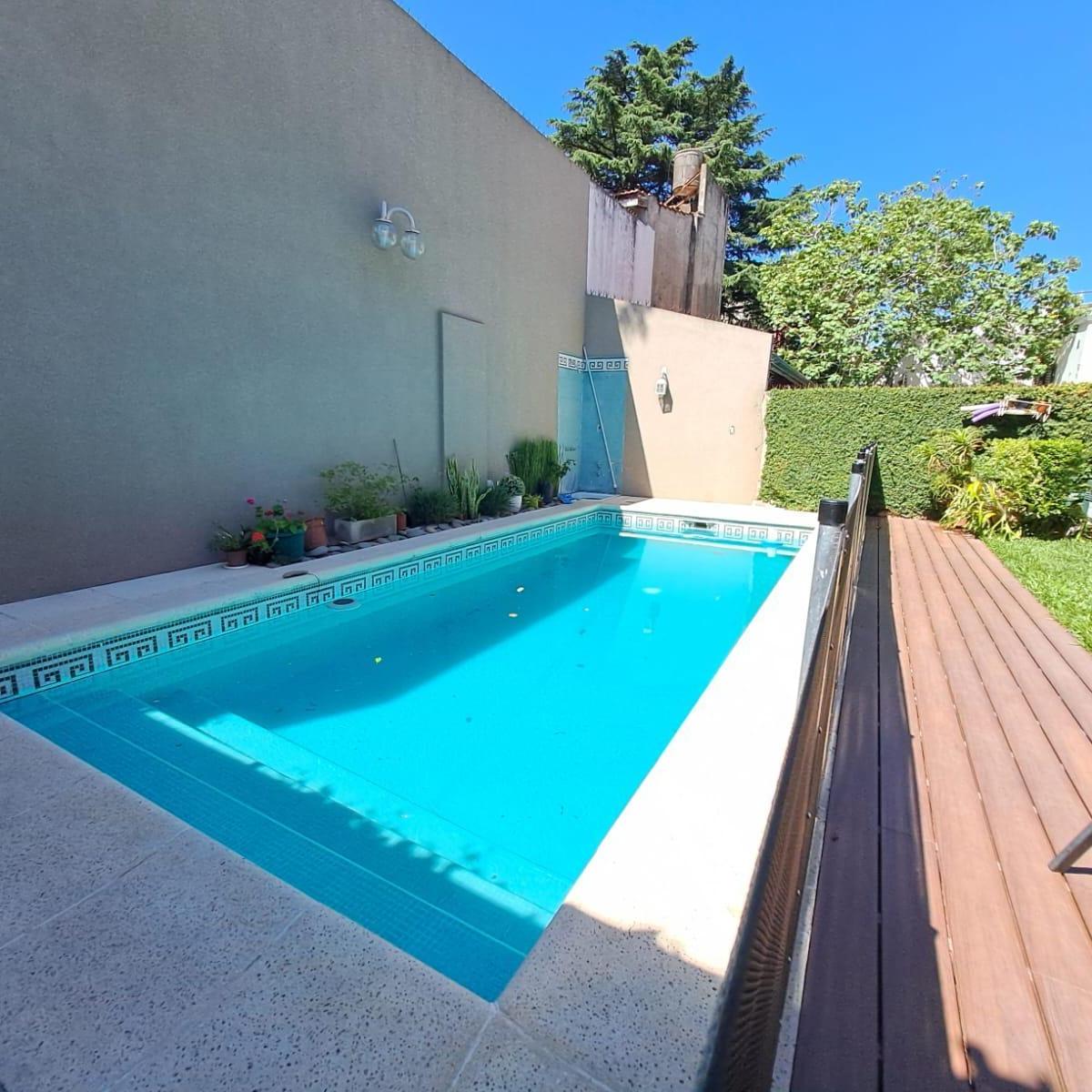 Gz Retasado. Gran Oportunidad! Hermoso Chalet de Categoria en Quilmes Centro 4