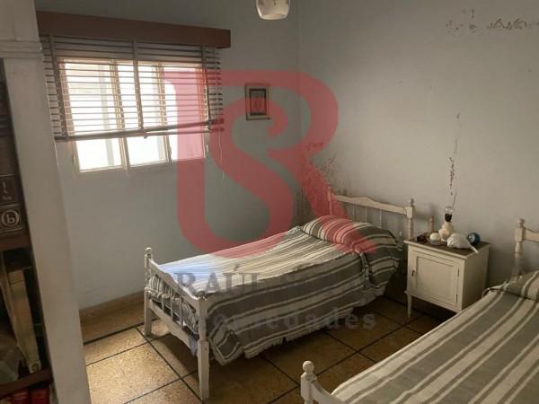 Lp - Casa en Venta de 5 Ambientes Tradicional en Quilmes Oeste 4