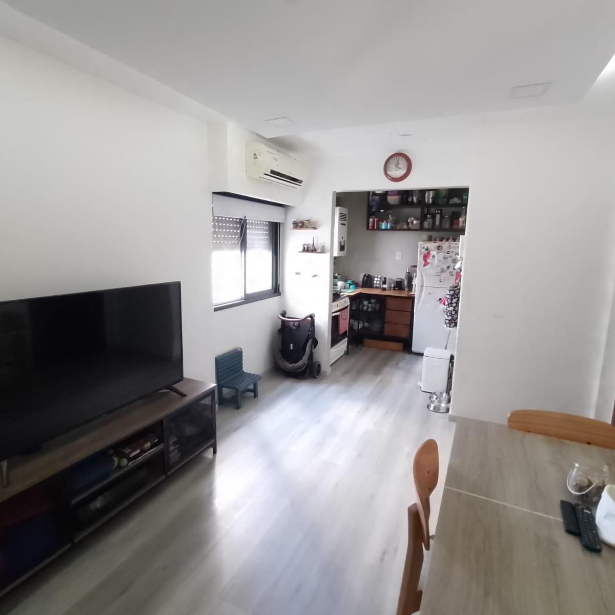 Gz Moderno Departamento Tres Ambientes en Villa Dominico Sobre Av Belgrano 5