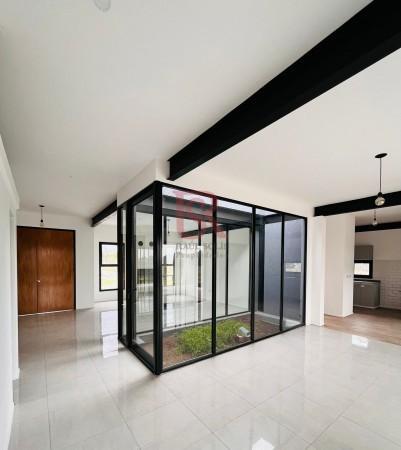 Foto de GV. Venta. Villalobos, Casa 5 ambientes., imagen 4