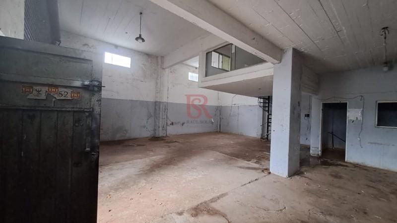Gz Venta Galpón Desarrollado en Esquina 3