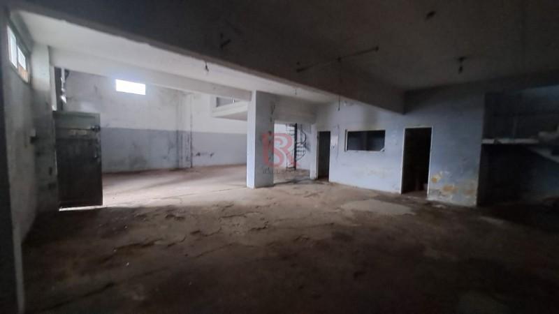 Gz Venta Galpón Desarrollado en Esquina 5