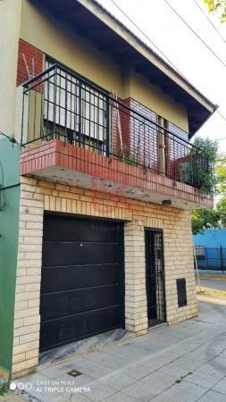 Gz Venta Gran Casa Desarrollada en Esquina 5