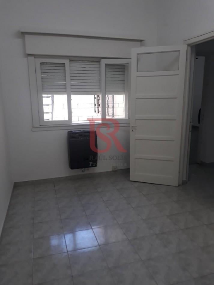 Am. Apta Crédito - Excelente Casa en Dos Plantas - Venta - Quilmes 2