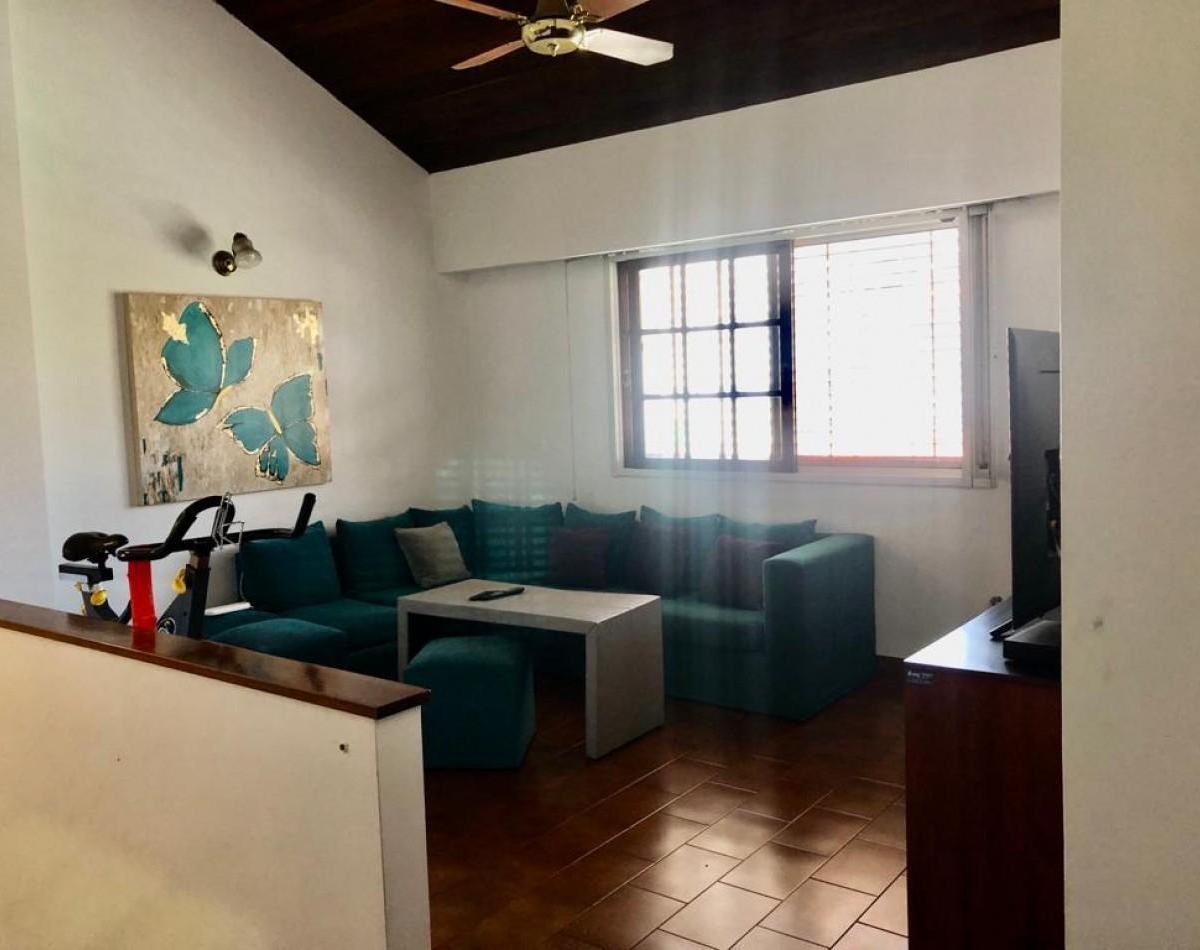 Am. Espectacular Casa Venta en Zona Residencial de Quilmes 4