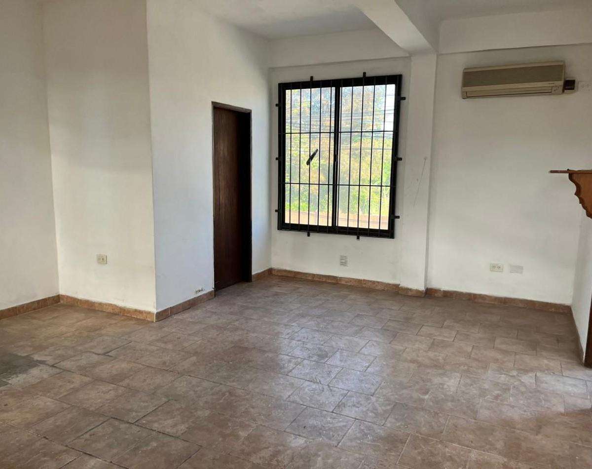 Foto de AJ DEPOSITO 1300 M2 EXCELENTE UBICACION, imagen 3