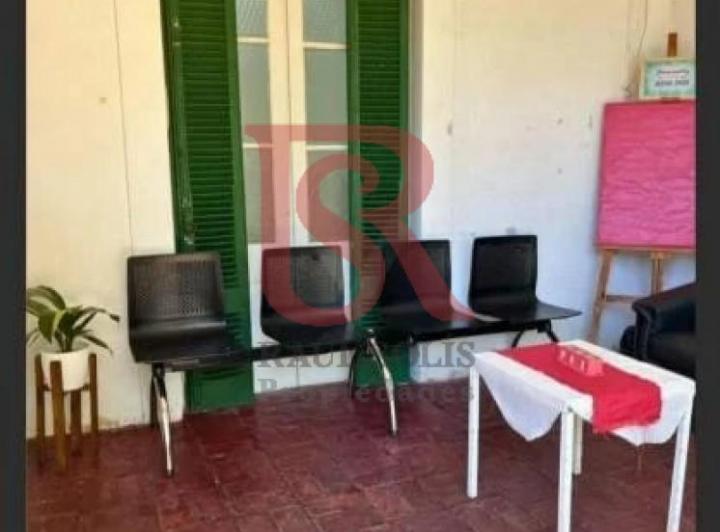 DN - Casa en alquiler sobre dos lotes, apta uso comercial o profesional  en Quilmes Centro 3