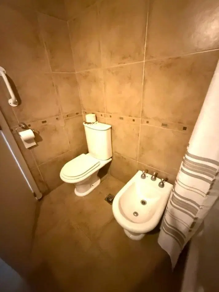 AJ - DEPARTAMENTO 3 AMBIENTES CON COCHERA 8
