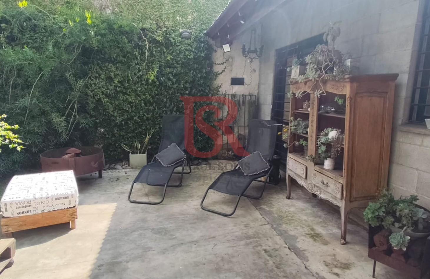 Foto de DN - Excelente ubicacion, Casa 4 ambientes en venta, Quilmes!! Apta, imagen 1