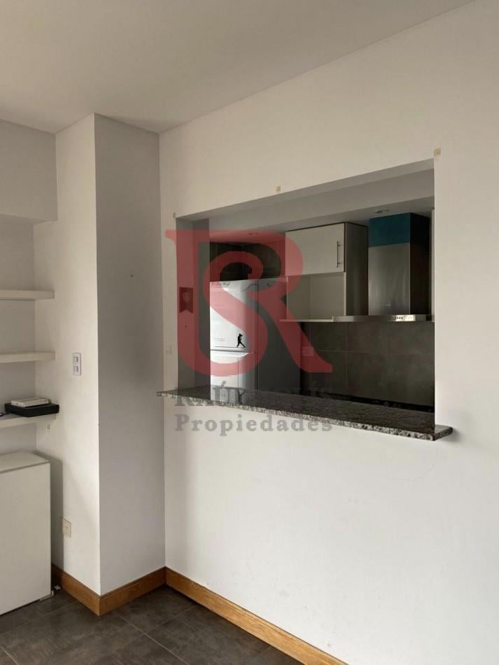 Foto de DN - Departamento 2 ambientes con cochera, Quilmes Centro, imagen 2