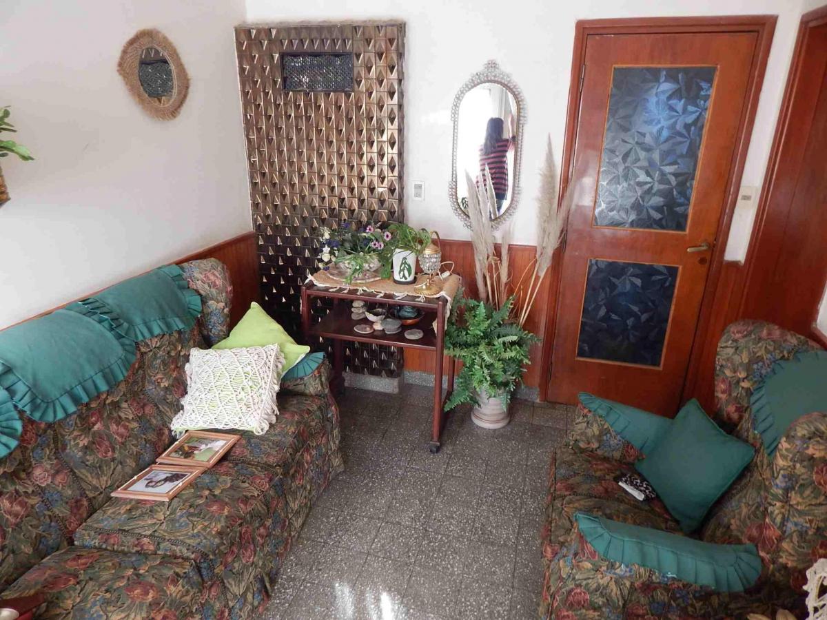 Sonia Muda Vende Casa de 3 Dorm. 1