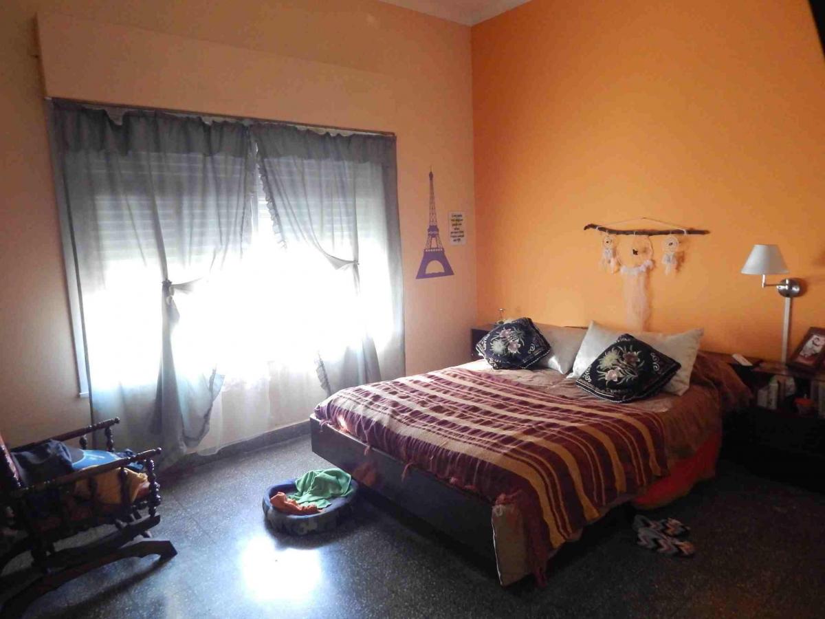 Sonia Muda Vende Casa de 3 Dorm. 4