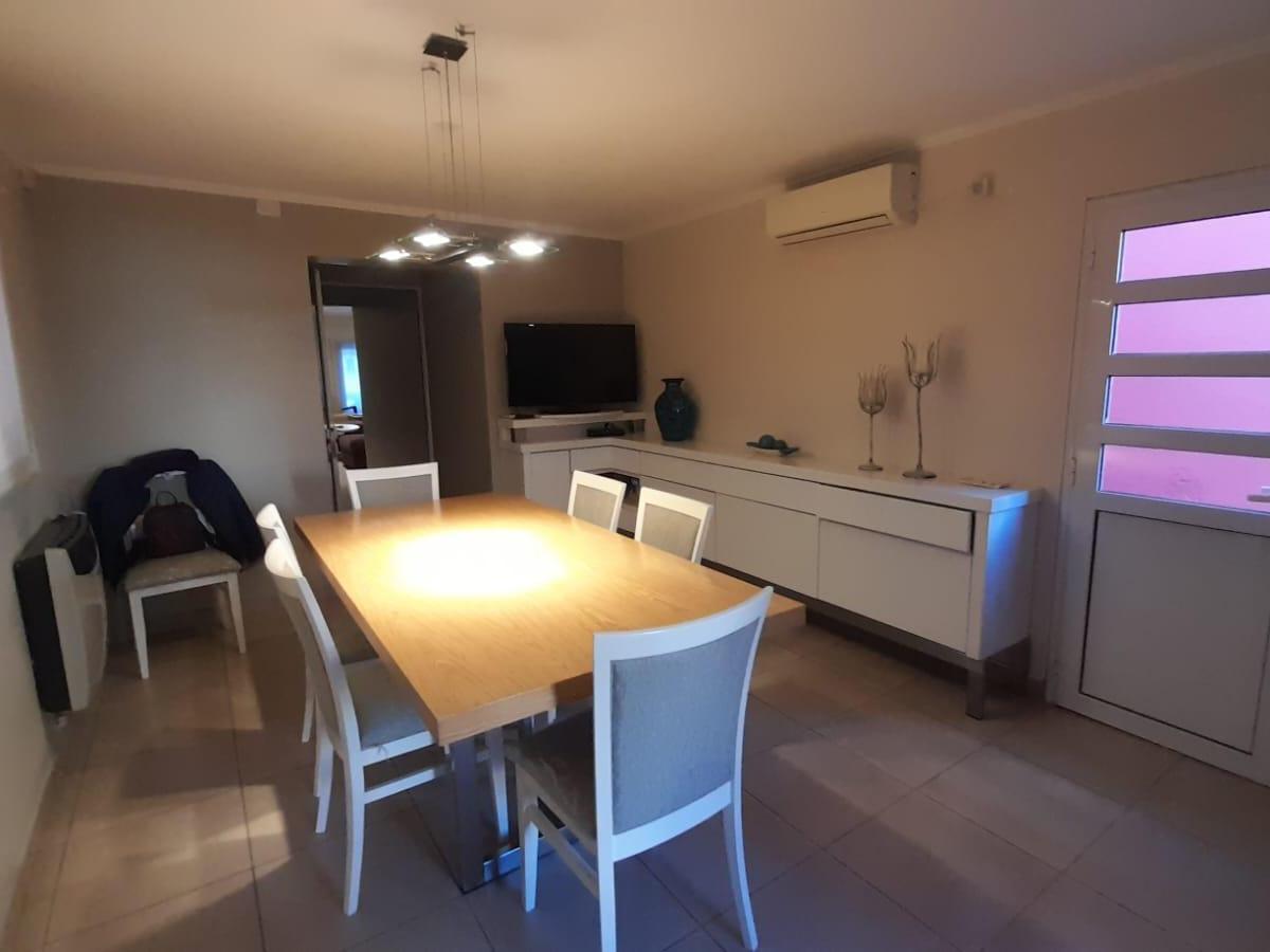 Vende Casa de Tres Dorm. en Macrocentro 5