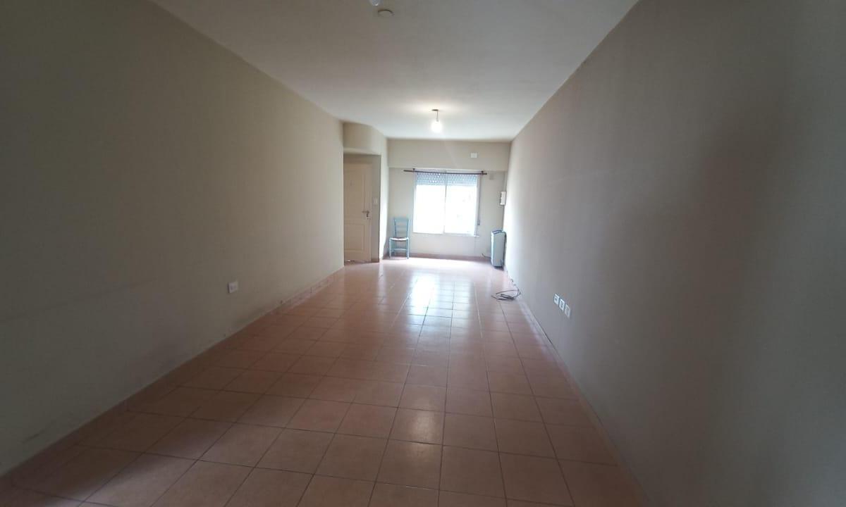Witcomb 151, Vende Casa de Dos Dorm. 1