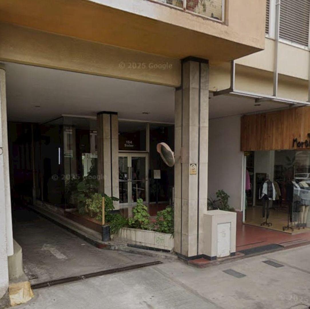 Soler 154, VENDE Departamento de tres dormitorios.