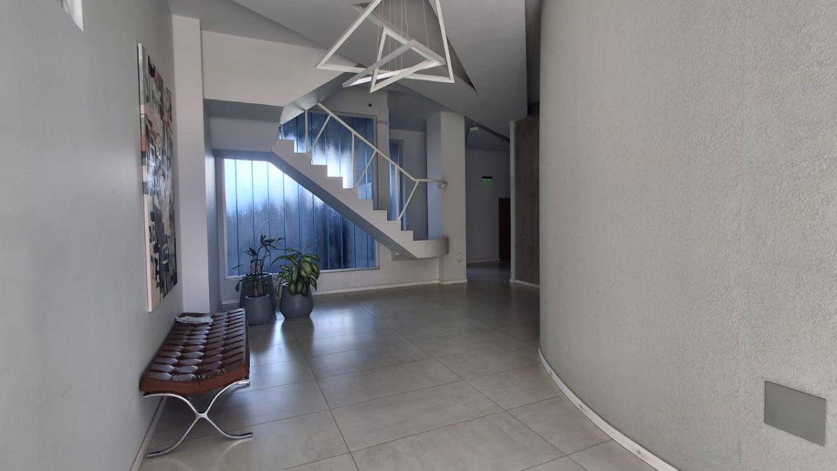 Estomba 666, ALQUILA Departamento de un dormitorio con cochera.