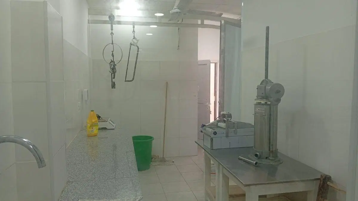 Zelarrayan 3448, ALQUILA Local comercial para carniceria. 5