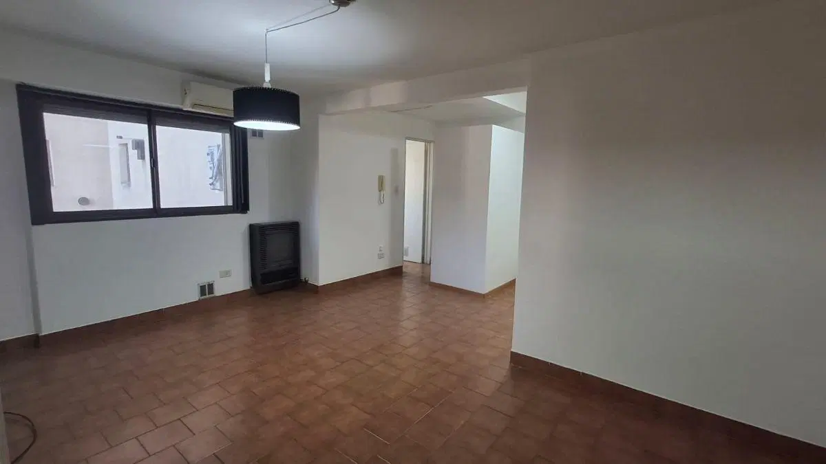 Zelarrayan 445, ALQUILA Departamento de un dormitorio. 5