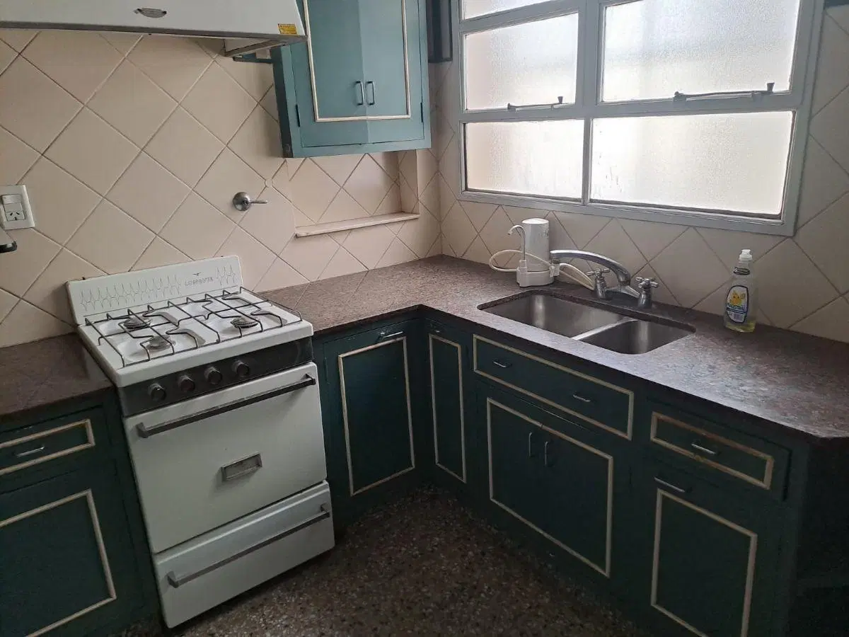 España 289, VENDE Casa en planta alta de dos dormitorios. 4