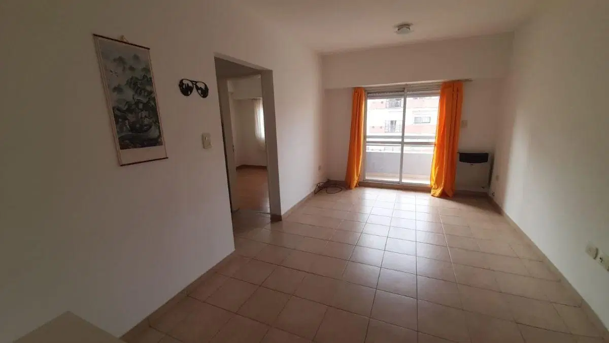 Soler 57, VENDE Departamento de un dormitorio con balcon. 3