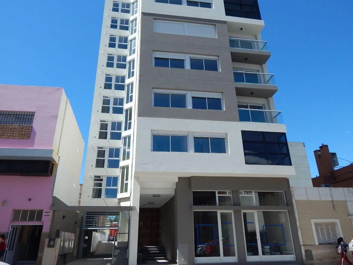 Mitre 331, ALQUILA Departamento de dos dormitorios. 1